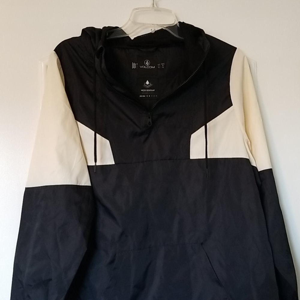 Volcom windbreaker
